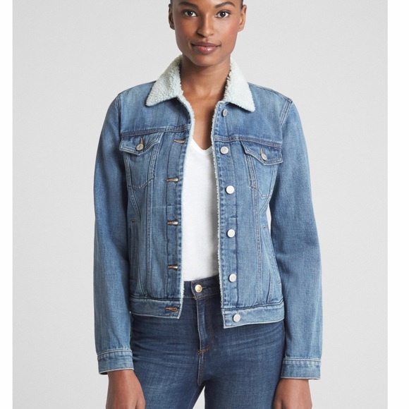 Gap Sherpa Lined Jean Jacket - Picture 2 of 5